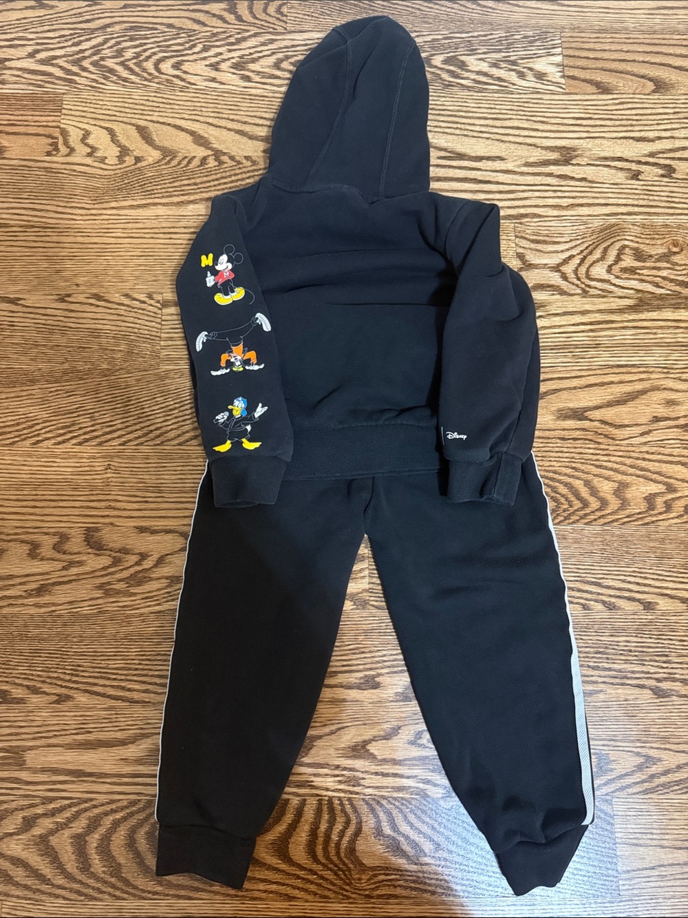 adidas Disney Matching Set - Picture 4 of 5